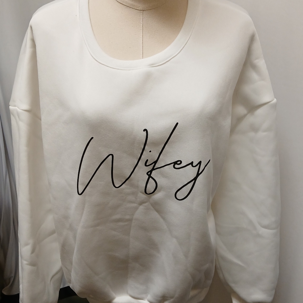 White 'Wifey' Sweatshirt